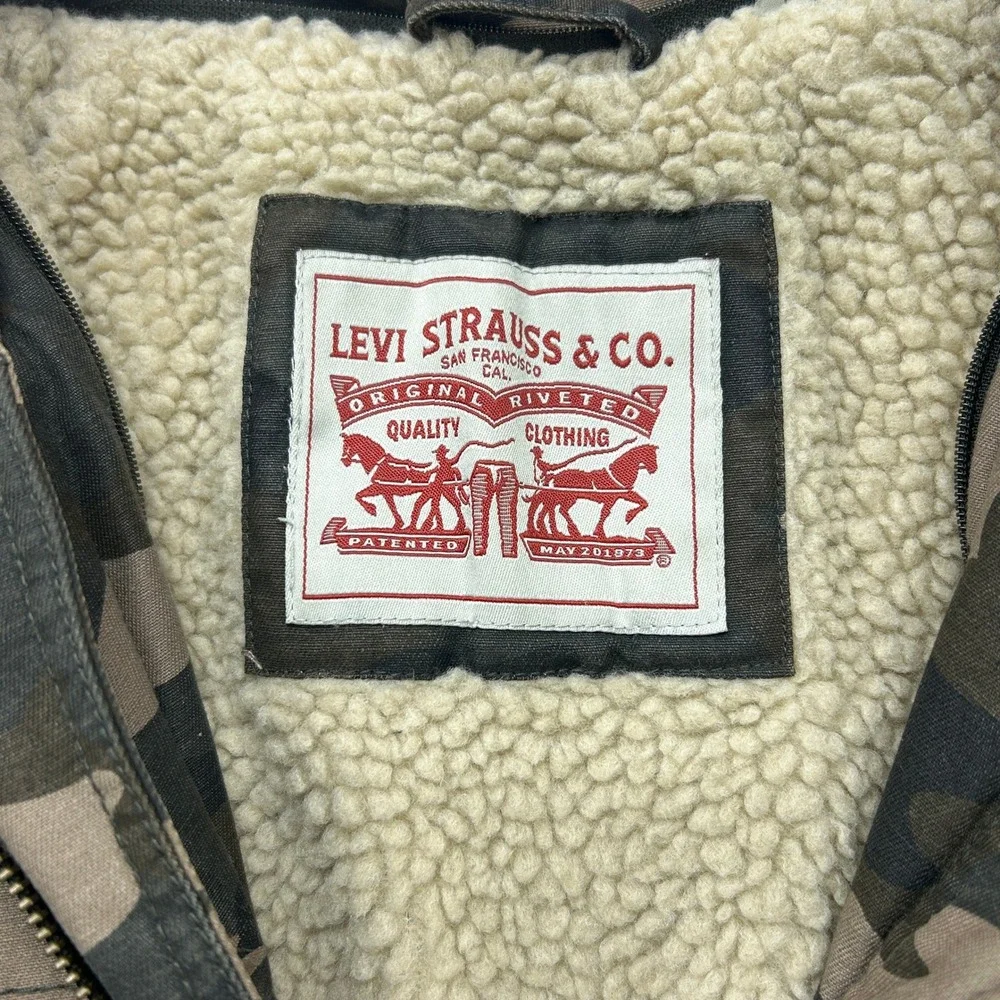 Levi's Field Jacket‎ Mens Medium Camo Sherpa Lined Military Cotton Streetwear
